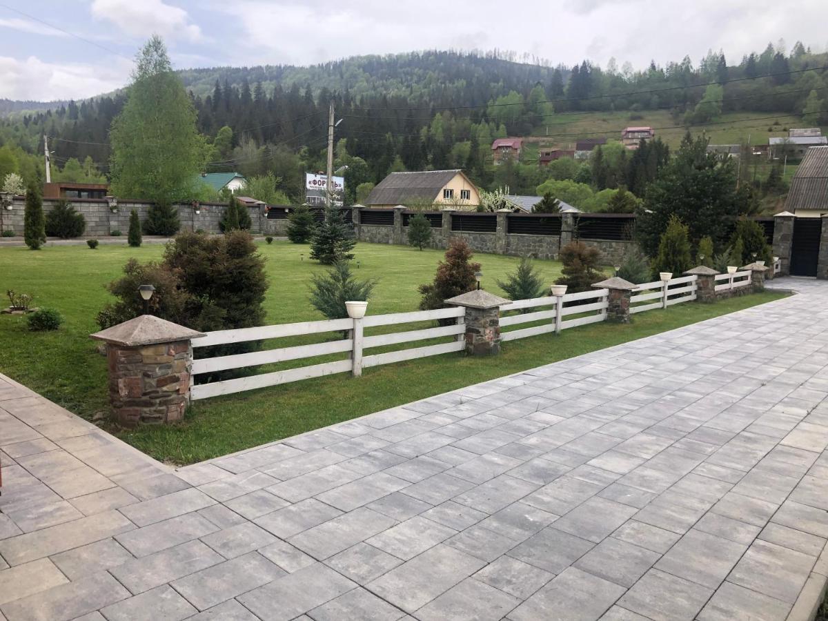 Краєвид Slavske Luaran gambar
